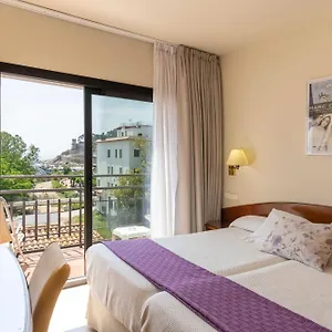 Отель Rvhotels Avenida, Тосса-де-Мар